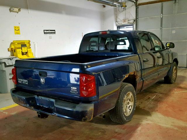 1D3HW48NX7S176360 - 2007 DODGE DAKOTA QUA BLUE photo 4