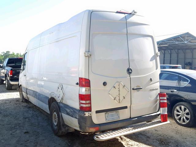 WD3PE8DE5E5826237 - 2014 MERCEDES-BENZ SPRINTER 2 WHITE photo 3