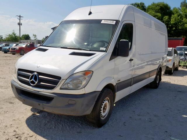 WD3PE8CB5B5590630 - 2011 MERCEDES-BENZ SPRINTER 2 WHITE photo 2