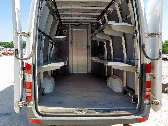 WD3PE8CB5B5590630 - 2011 MERCEDES-BENZ SPRINTER 2 WHITE photo 9