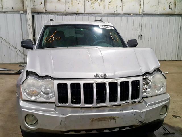 1J4HR48N35C517115 - 2005 JEEP GRAND CHER SILVER photo 9