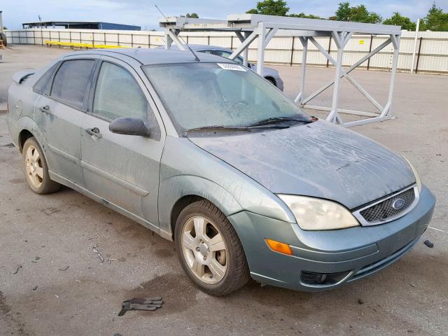 1FAFP34N45W246153 - 2005 FORD FOCUS ZX4 GREEN photo 1