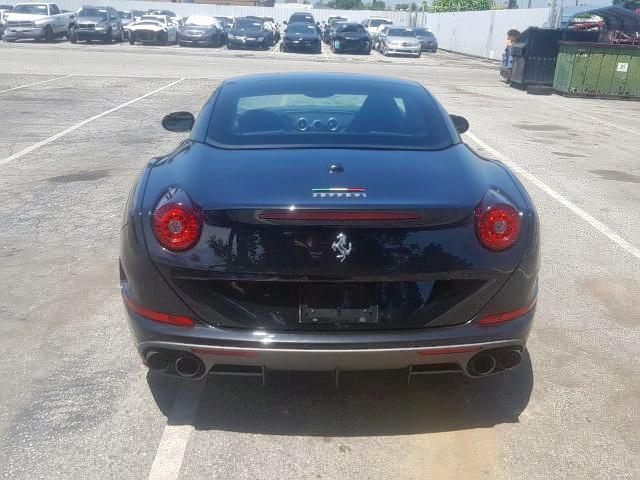 ZFF77XJA7H0221196 - 2017 FERRARI CALIFORNIA BLACK photo 4