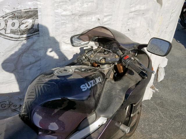 JS1GW71A042103436 - 2004 SUZUKI GSX1300 R PURPLE photo 5