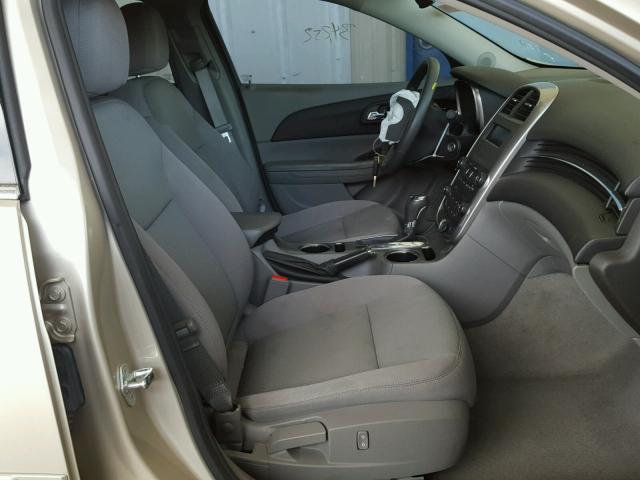 1G11B5SL8FF310379 - 2015 CHEVROLET MALIBU LS კრემისფერი ფოტო 5