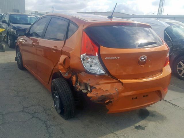 KMHCT5AE8HU301689 - 2017 HYUNDAI ACCENT SE ORANGE photo 3