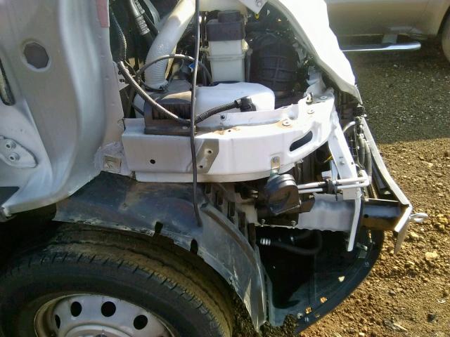 3C6TRVAG6JE102432 - 2018 RAM PROMASTER 白色 照片 9