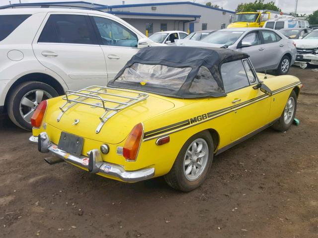 GHN5UB226653G - 1971 MG B YELLOW photo 4