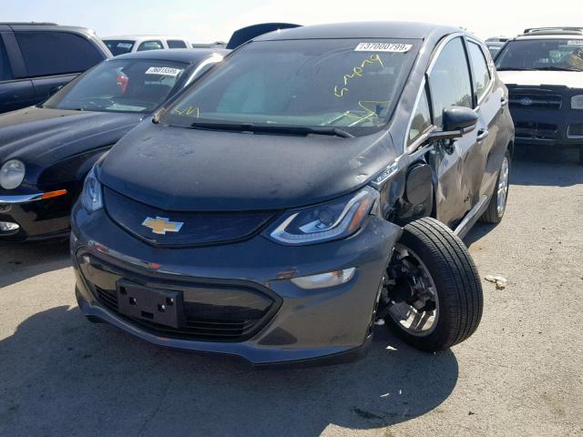 1G1FW6S09J4131746 - 2018 CHEVROLET BOLT EV LT GRAY photo 2