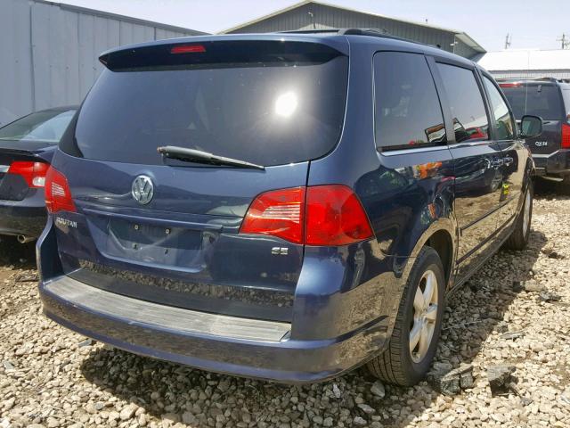 2V8HW34199R500445 - 2009 VOLKSWAGEN ROUTAN SE BLUE photo 4