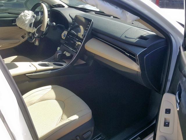 4T1B21FB9KU008879 - 2019 TOYOTA AVALON XLE WHITE photo 5
