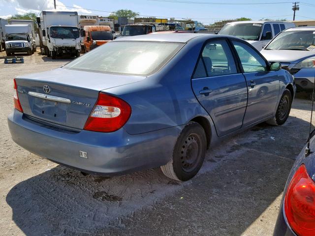 JTDBE32K030206109 - 2003 TOYOTA CAMRY LE BLUE photo 4