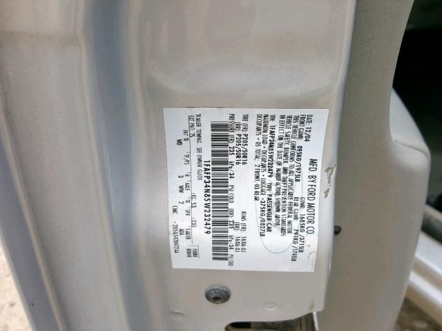 1FAFP34N85W232479 - 2005 FORD FOCUS ZX4 SILVER photo 10