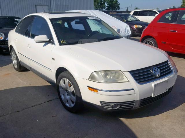 WVWRH63B31P198176 - 2001 VOLKSWAGEN PASSAT GLX 白色 照片 1