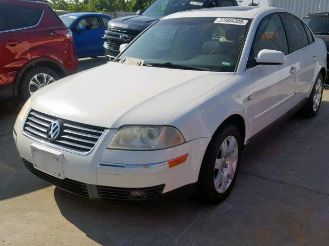 WVWRH63B31P198176 - 2001 VOLKSWAGEN PASSAT GLX 白色 照片 2
