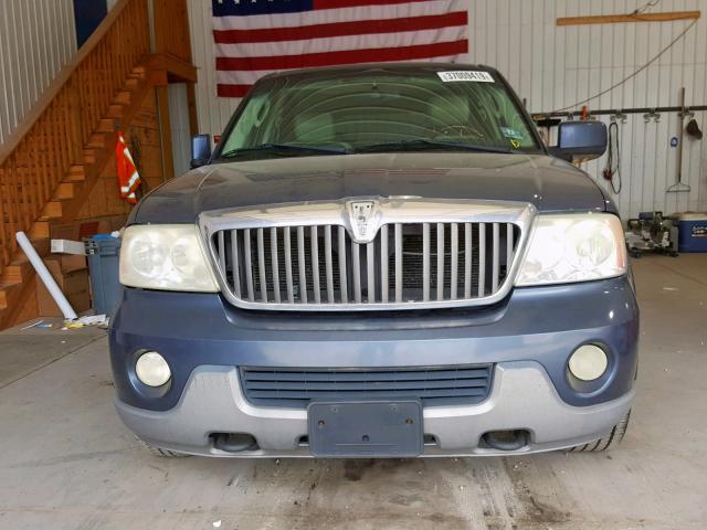 5LMFU28R03LJ06750 - 2003 LINCOLN NAVIGATOR BLUE photo 9