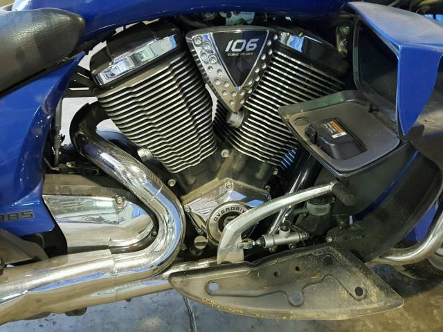 5VPTW36N6D3025944 - 2013 VICTORY MOTORCYCLES CROSS COUN BLUE photo 7