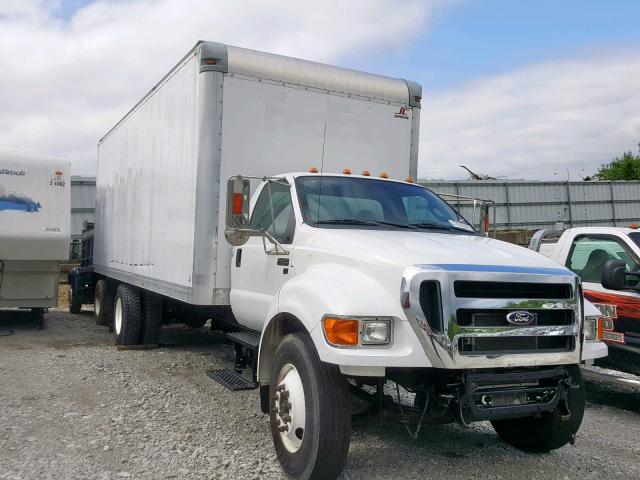 3FRNF6HD8DV037540 - 2013 FORD F650 SUPER WHITE photo 1