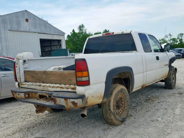 1GTHC29U27E163452 - 2007 GMC SIERRA C25 WHITE photo 4