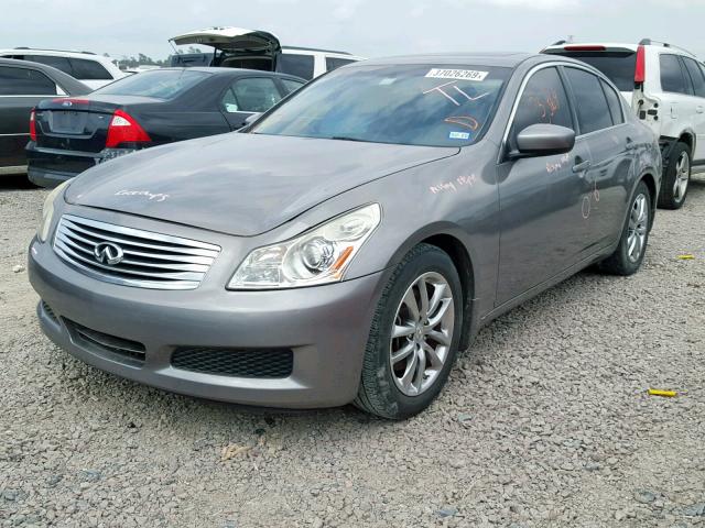 JNKCV61E19M303630 - 2009 INFINITI G37 BASE GRAY photo 2