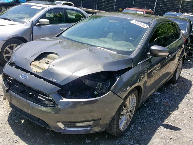 1FADP3N20HL279569 - 2017 FORD FOCUS TITA GRAY photo 2