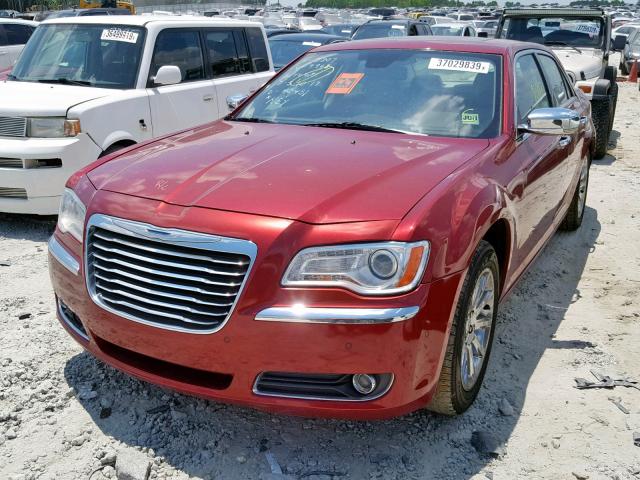 2C3CA6CT9BH529968 - 2011 CHRYSLER 300C RED photo 2