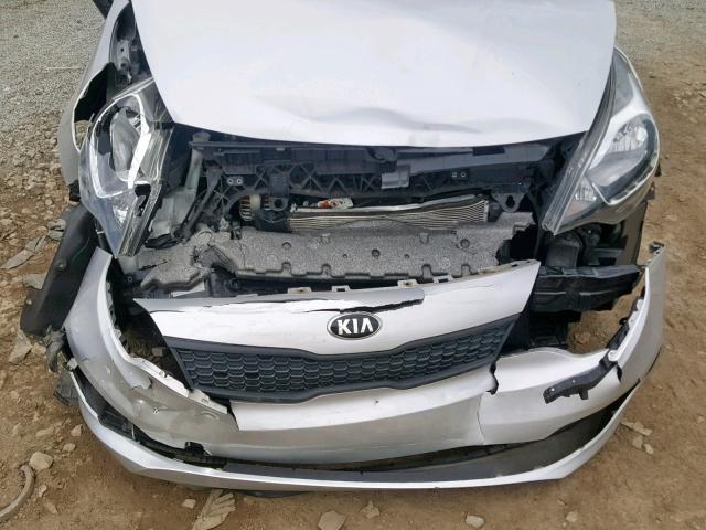 KNADM4A35G6676759 - 2016 KIA RIO LX SILVER photo 7