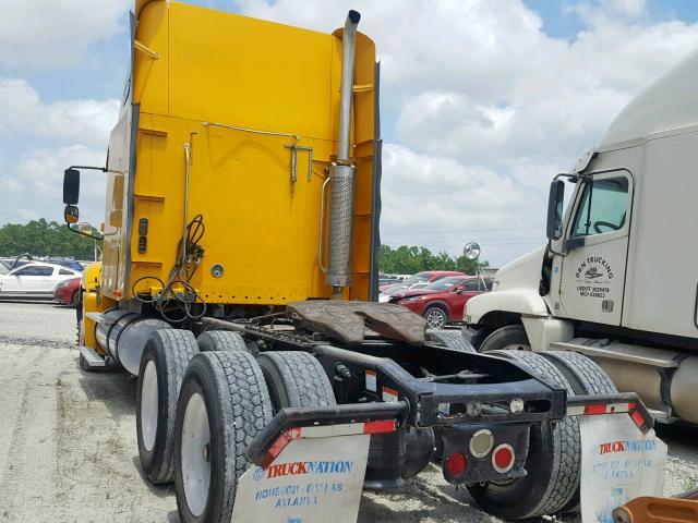 1FUJA6CK66LV52622 - 2006 FREIGHTLINER CONVENTION YELLOW photo 3