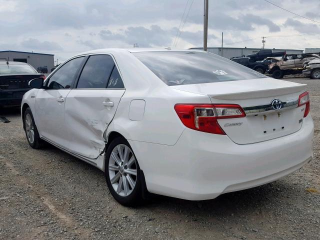 4T1BD1FK1EU107646 - 2014 TOYOTA CAMRY HYBR WHITE photo 3