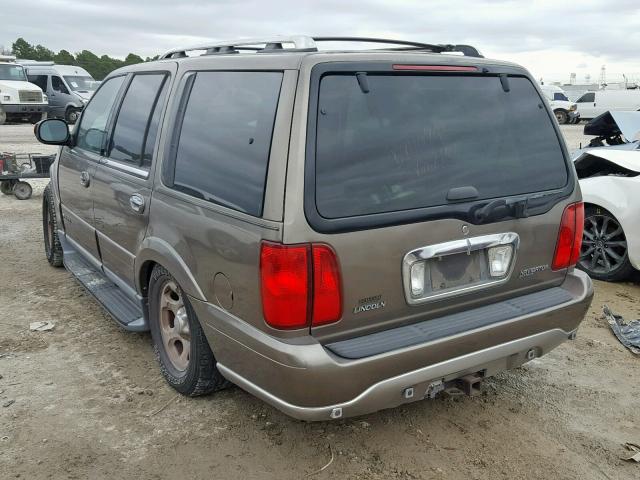 5LMEU27R42LJ12109 - 2002 LINCOLN NAVIGATOR GOLD photo 3