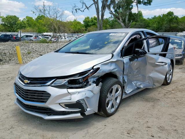 1G1BF5SM0J7235746 - 2018 CHEVROLET CRUZE PREM SILVER photo 2