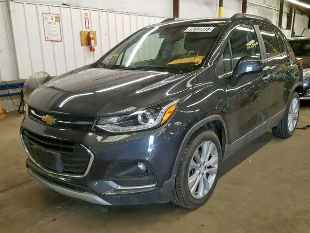 3GNCJMSB4HL147931 - 2017 CHEVROLET TRAX PREMI GRAY photo 2