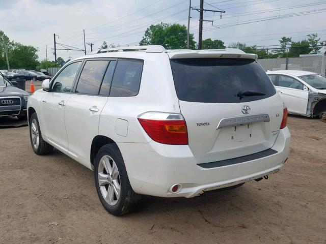 JTEES42A882056745 - 2008 TOYOTA HIGHLANDER WHITE photo 3