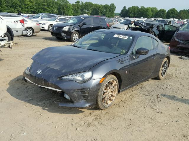 JF1ZNAA19H8706022 - 2017 TOYOTA 86 BASE GRAY photo 2