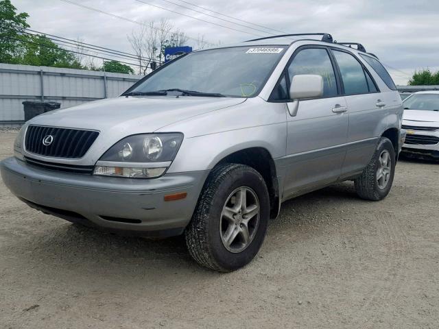 JT6HF10UXX0090169 - 1999 LEXUS RX 300 SILVER photo 2