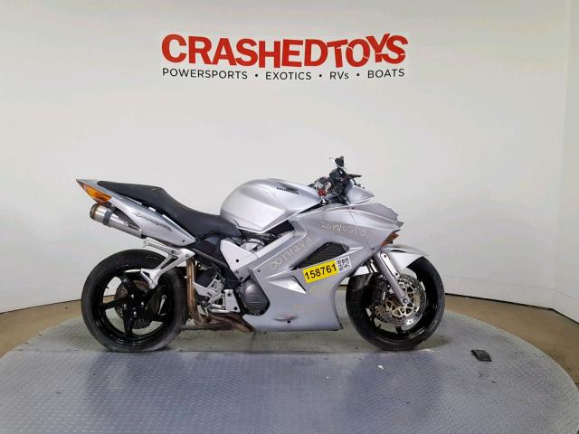 JH2RC46173M500151 - 2003 HONDA VFR800 SILVER photo 1