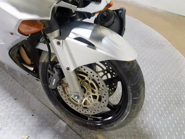 JH2RC46173M500151 - 2003 HONDA VFR800 SILVER photo 15