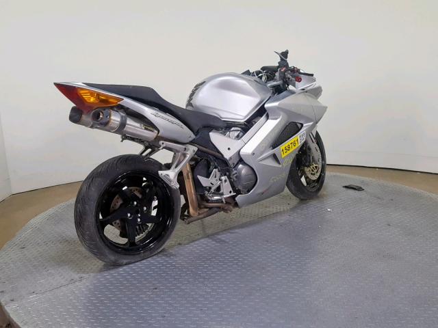 JH2RC46173M500151 - 2003 HONDA VFR800 SILVER photo 8