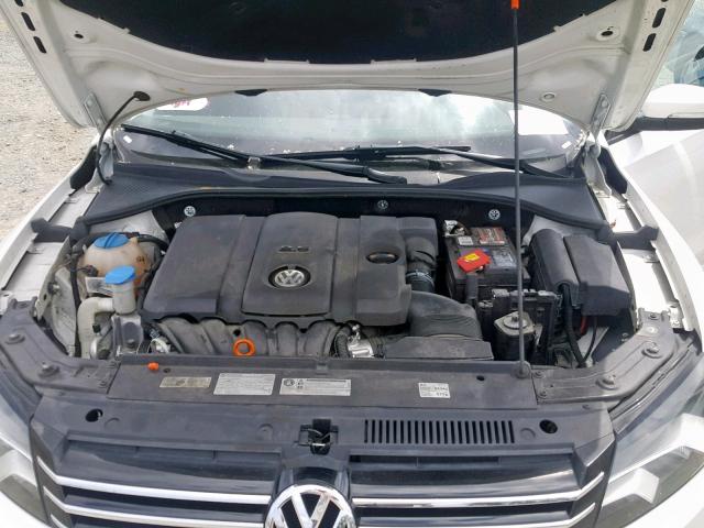 1VWAP7A33DC055691 - 2013 VOLKSWAGEN PASSAT S WHITE photo 7