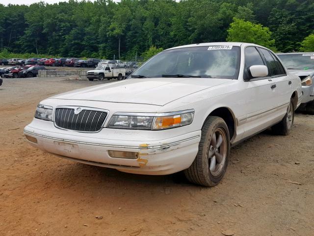 2MELM75WXVX739309 - 1997 MERCURY GRAND MARQ WHITE photo 2