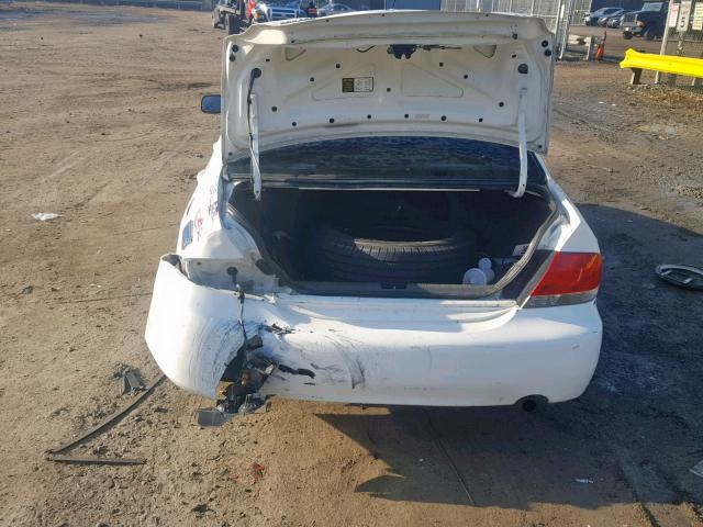 JA3AJ26E94U016789 - 2004 MITSUBISHI LANCER ES WHITE photo 9