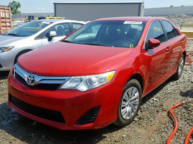 4T1BF1FK2CU523504 - 2012 TOYOTA CAMRY LE A RED photo 2