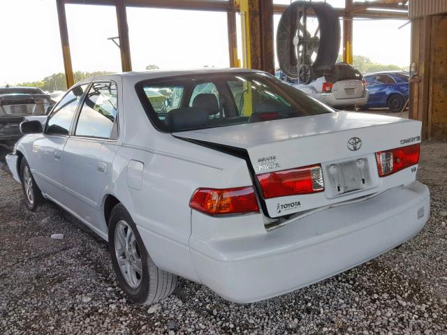 JT2BF22K810337480 - 2001 TOYOTA CAMRY CE WHITE photo 3