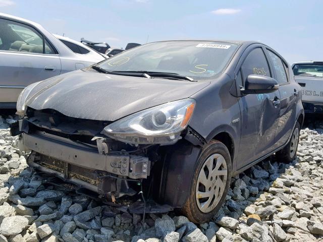 JTDKDTB35F1114388 - 2015 TOYOTA PRIUS C BLUE photo 2