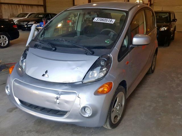 JA3215H43GU000229 - 2016 MITSUBISHI I MIEV ES SILVER photo 2