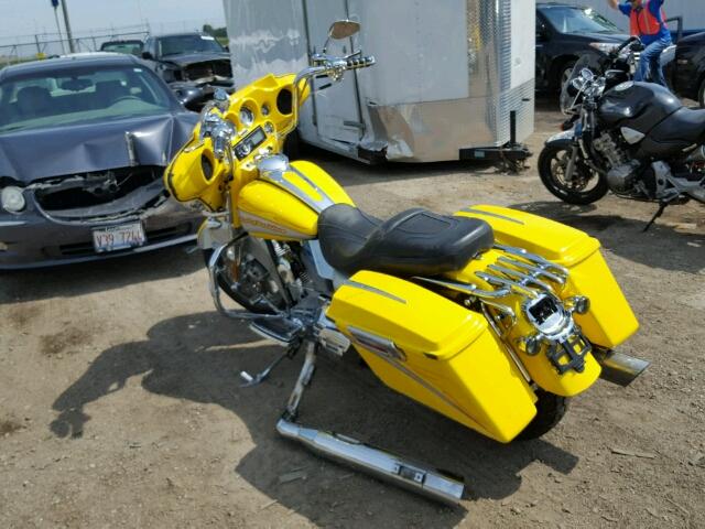 1HD1PKE105Y955868 - 2005 HARLEY-DAVIDSON FLHTCSE2 YELLOW photo 3