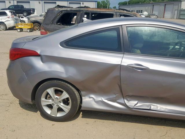 KMHDH6AE2DU003631 - 2013 HYUNDAI ELANTRA CO SILVER photo 9