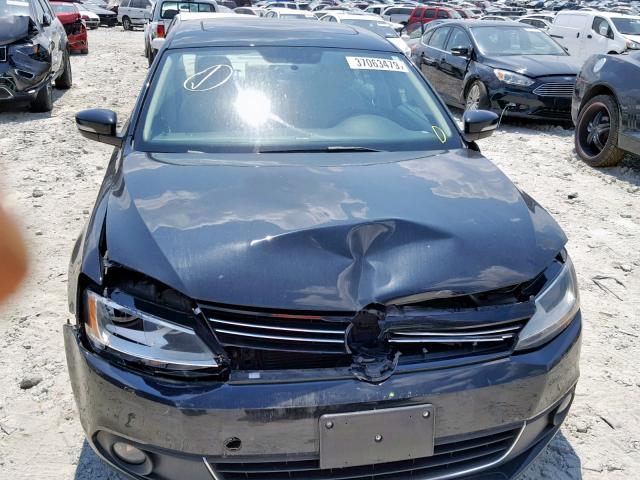 3VWLL7AJ8EM400605 - 2014 VOLKSWAGEN JETTA TDI BLACK photo 9