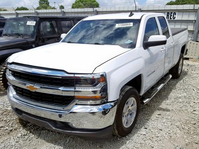 1GCRCREH6JZ171625 - 2018 CHEVROLET SILVERADO WHITE photo 2