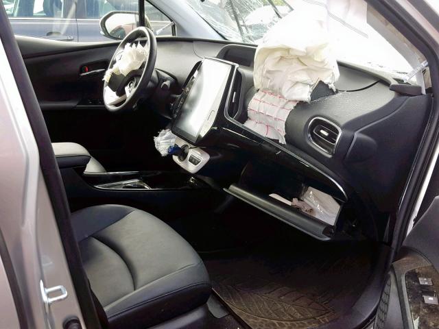 JTDKARFPXH3029496 - 2017 TOYOTA PRIUS PRIM 银色 照片 5